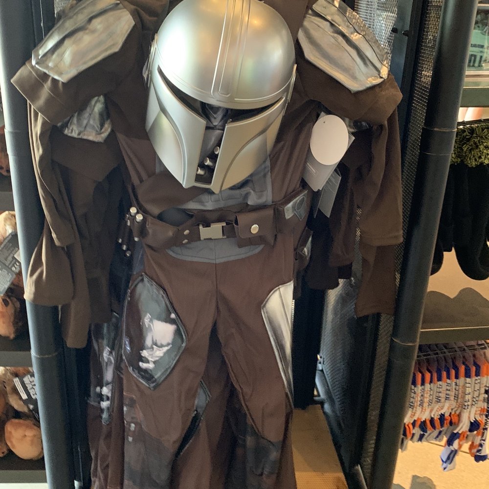 Star Wars Galactic Outpost - The Mandalorian costume - Accessories Near Me - Orlando, Florida Star Wars Galactic Outpost - The Mandalorian costume - Accessories Near Me - Orlando, Florida