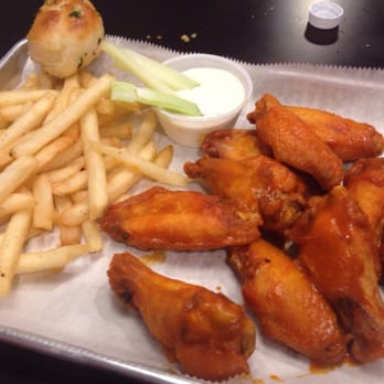 Johnny Napkins - Chicken wings w fries - Pizza Near Me - Union, New Jersey Johnny Napkins - Chicken wings w fries - Pizza Near Me - Union, New Jersey