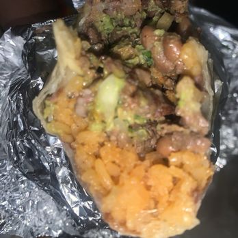 Birrieria Tijuanense - Burrito de asada - Food Trucks Near Me - Palmdale, California Birrieria Tijuanense - Burrito de asada - Food Trucks Near Me - Palmdale, California