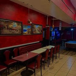 Daisy's Grill Restaurant - Dine in area.