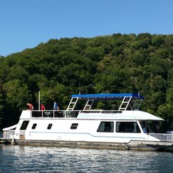 WV Houseboat Vacations - Sutton Lake Marina Houseboat Rental