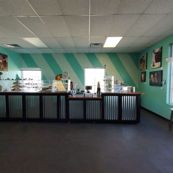 Delectable Baking - Big room of arts, bakery, and furniture - Bakeries Near Me - Rio Rancho, New Mexico