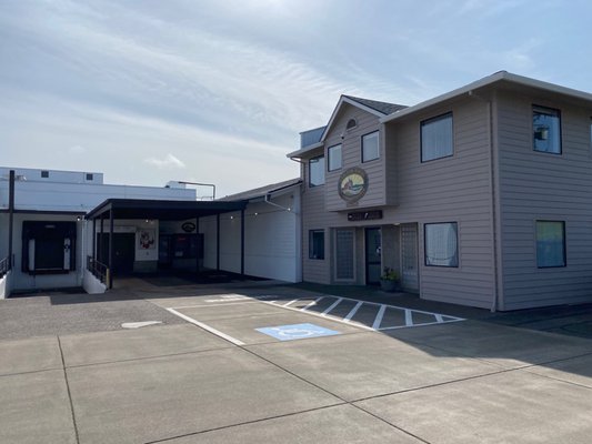 Carlton Farms by null