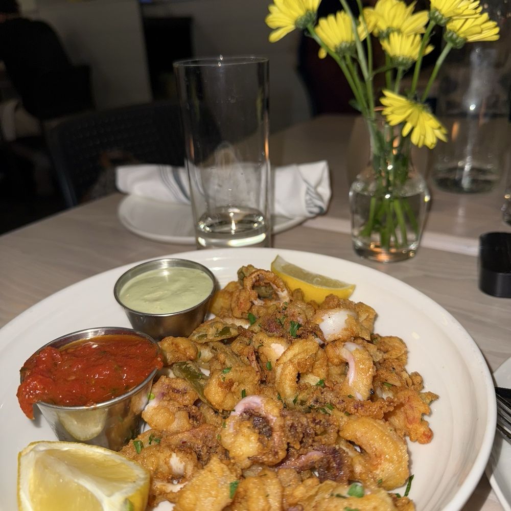 Char & Lemon - Calamari - Italian Near Me - Oxford, Connecticut Char & Lemon - Calamari - Italian Near Me - Oxford, Connecticut