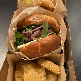 Eggslut - Gaucho & Truffle Hashbrowns - Breakfast & Brunch Near Me - Las Vegas, Nevada Eggslut - Gaucho & Truffle Hashbrowns - Breakfast & Brunch Near Me - Las Vegas, Nevada
