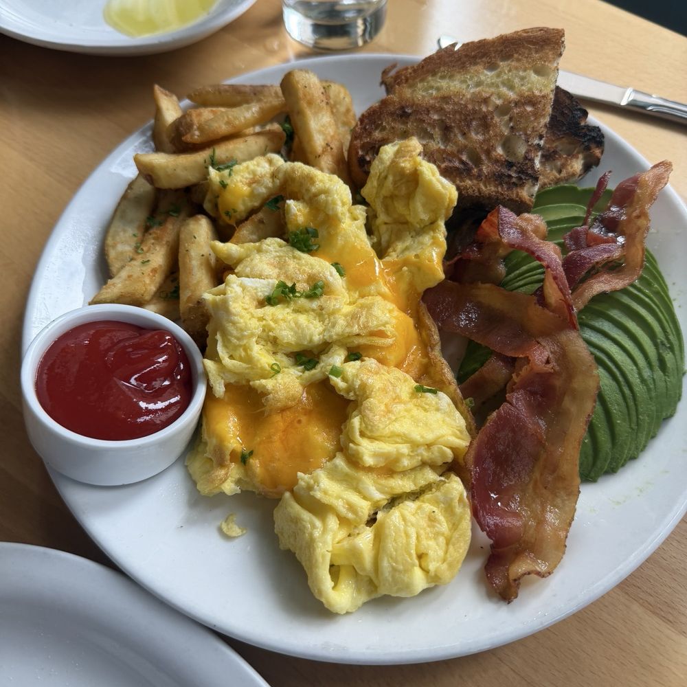 Fumo Kips Bay - Breakfast Plate - New American Near Me - New York, New York