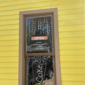Ice Cream Delights - Current Hours - Desserts Near Me - Eureka Springs, Arkansas