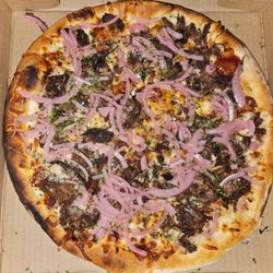 Towne Tavern & Tap - BBQ Short Rib Pizza