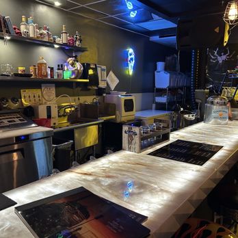 Racer Tea Bar - Bar area - Coffee & Tea Near Me - Redondo beach, California
