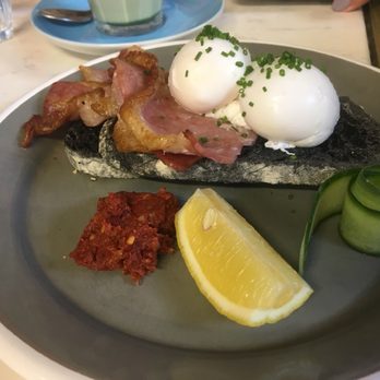 Beany Green - Two free range eggs w bacon - Coffee & Tea Near Me - London, XGL Beany Green - Two free range eggs w bacon - Coffee & Tea Near Me - London, XGL