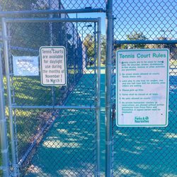 Kiwanis Park - Tennis courts nearby