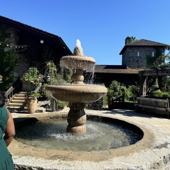V Sattui Winery - Wineries Near Me - Saint Helena, California V Sattui Winery - Wineries Near Me - Saint Helena, California