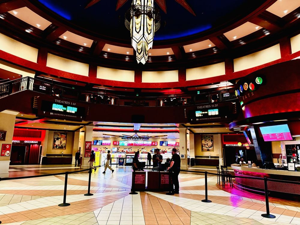 Cinemark Orlando and XD - wedding in Orlando, FL