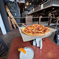 Brick N' Brew Pub - A freaking delicious pepperoni pizza.