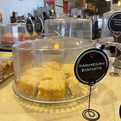Hub Coffee - Parmesan biscuits