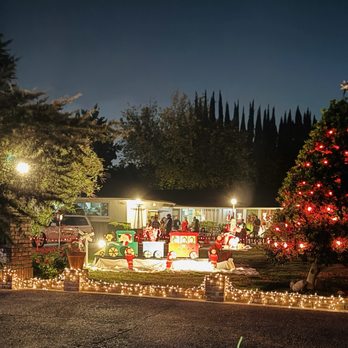 Christmas Tree Lane - Festivals Near Me - Fresno, California Christmas Tree Lane - Festivals Near Me - Fresno, California