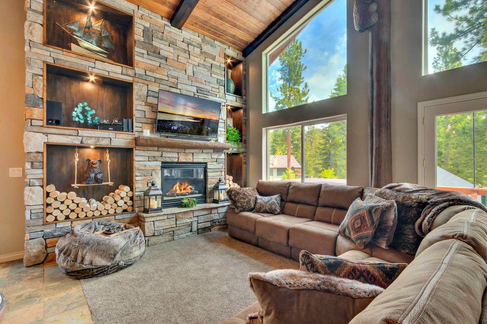 SARAH CLARK RE/MAX NORTH LAKE with photos Updated August 2024 14