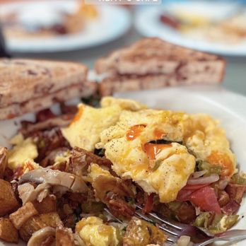Remy’s Cafe - Vegetarian Skillet (add bacon) - Breakfast & Brunch Near Me - Clearwater, Florida Remy’s Cafe - Vegetarian Skillet (add bacon) - Breakfast & Brunch Near Me - Clearwater, Florida