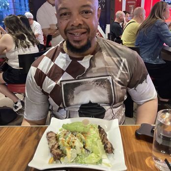 Gordon Ramsay Burger Las Vegas - Hellfire chicken salad - Burgers Near Me - Las Vegas, Nevada Gordon Ramsay Burger Las Vegas - Hellfire chicken salad - Burgers Near Me - Las Vegas, Nevada