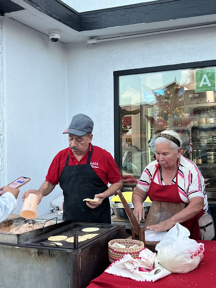 ELITE EXPERIENCE TACO FIESTA AT PAPA’S MEAT & SEAFOOD CO. & SEA 654