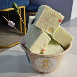 Honeydew Crystal Meteor. Basically, these are *very*-frozen cubes of yogurt. I was not a fan. Honeydew Crystal Meteor. Basically, these are *very*-frozen cubes of yogurt. I was not a fan.