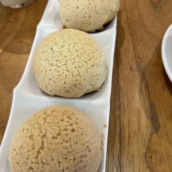 Tim Ho Wan - Bbq pork buns - Dim Sum Near Me - Honolulu, Hawaii