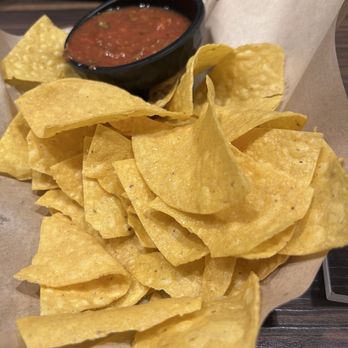 Uno Más Street Tacos + Spirits - Warm basket of chips and salsa! - Mexican Near Me - Reno, Nevada Uno Más Street Tacos + Spirits - Warm basket of chips and salsa! - Mexican Near Me - Reno, Nevada