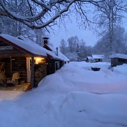 Trapper John's Cabin & Cottages