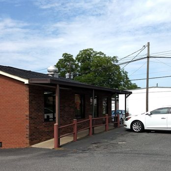 Lee's Sandwich Shop - yep - Sandwiches Near Me - Kannapolis, North Carolina