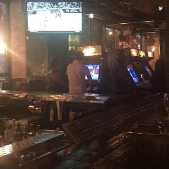 Headquarters Beercade River North - Bars Near Me - Chicago, Illinois