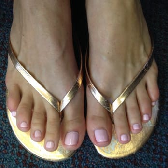 Beachy Toes - Viola! - Hair Stylists Near Me - Encinitas, California