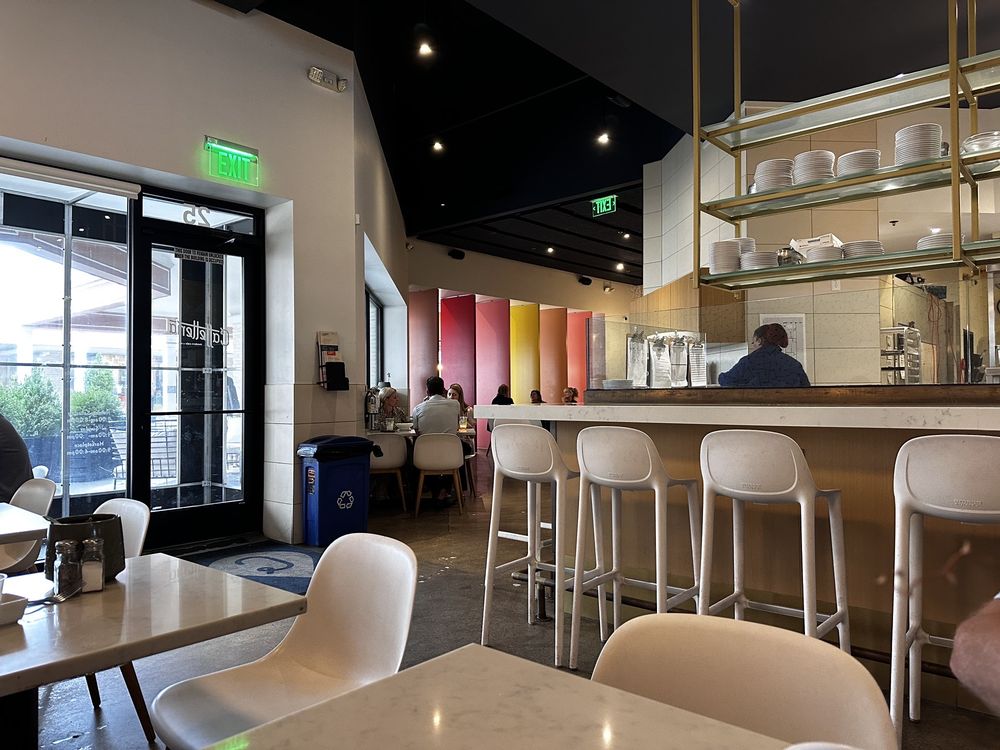 Caffetteria Modern Cafe & Marketplace