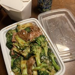 Dragon Garden - Beef With Broccoli