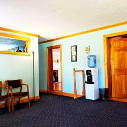 Ohm Family Chiropractic - Ohm Chiropractic -- waiting room
