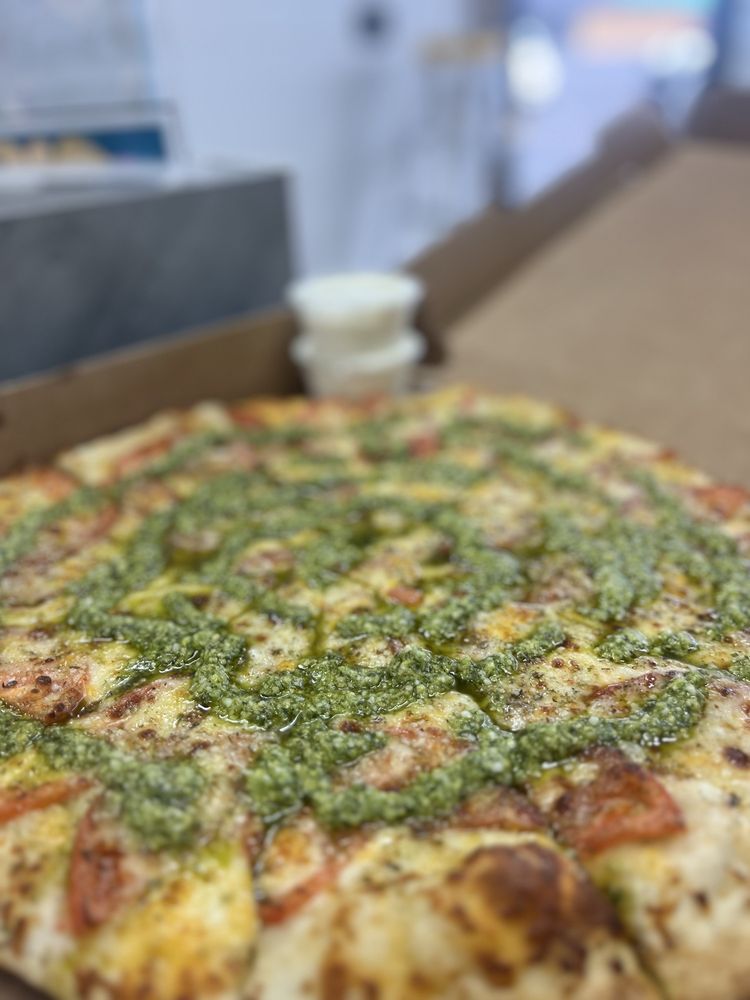 Food from Roadrunner Pizza & Pasta