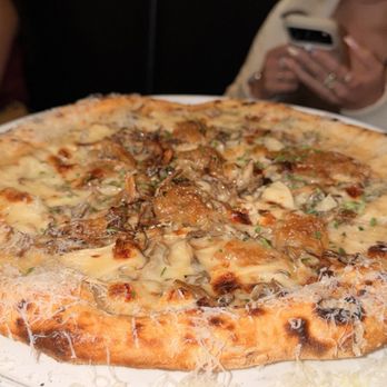 Great Gold - Mushroom pizza - New American Near Me - Truckee, California Great Gold - Mushroom pizza - New American Near Me - Truckee, California