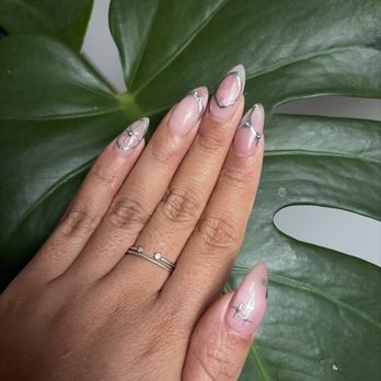NAILaCARTE - West Loop - Nail Salons Near Me - Chicago, Illinois
