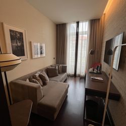 Pestana Porto - A Brasileira - Suite sitting area
