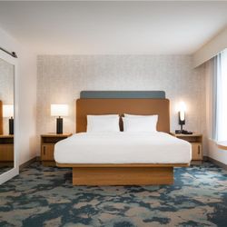 Guest room