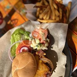124 Breakfast, Lunch & More