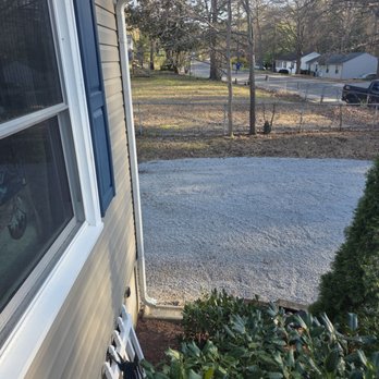 Big Horse Tree Service - Bare spots closest to house and gravel further out than driveway - Tree Services Near Me - Chesterfield, Virginia Big Horse Tree Service - Bare spots closest to house and gravel further out than driveway - Tree Services Near Me - Chesterfield, Virginia