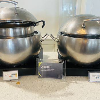 Delta Sky Club - MCO - Soup options - Airport Lounges Near Me - Orlando, Florida Delta Sky Club - MCO - Soup options - Airport Lounges Near Me - Orlando, Florida