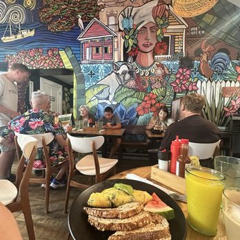 Moondog Cafe & Bakery - Cafes Near Me - Key West, Florida