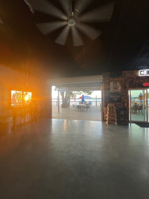 Wet Deck Bar & Grill by null