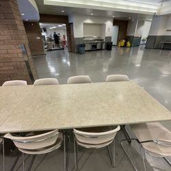 Modern, Clean Cafeteria