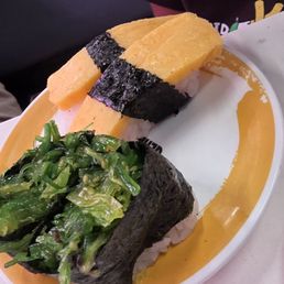 Its wrong!! I've never seen this happen before in ANY SUSHI RESTAURANT! Its wrong!! I've never seen this happen before in ANY SUSHI RESTAURANT!