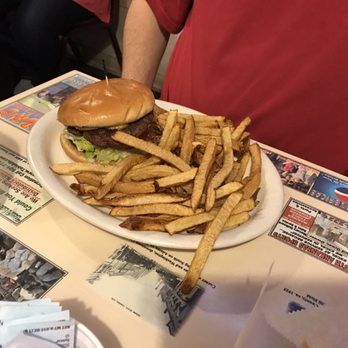 White House Cafe - Cheeseburgers - American Near Me - Camden, Arkansas