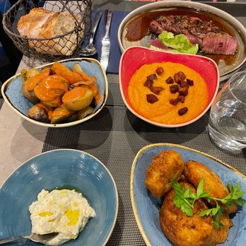 Le Comptoir des Cousins - The spread - French Near Me - Lyon, 69