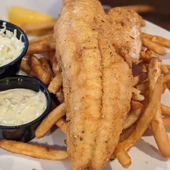 Dexter's Pub - Canadian Walleye - Pubs Near Me - Madison, Wisconsin