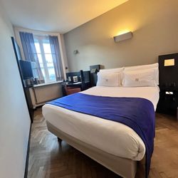 Hôtel Hannong - The small standard room (Dec 2024